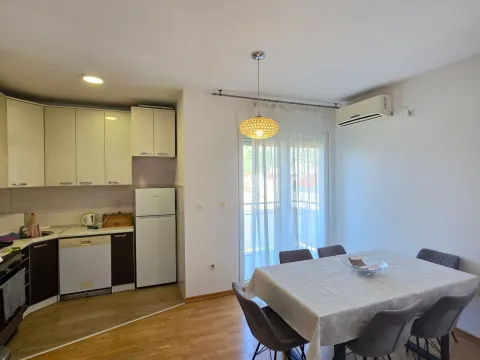 Izdavanje, jednosoban stan, 62m², Dalmatinska ulica, Podgorica - image 4