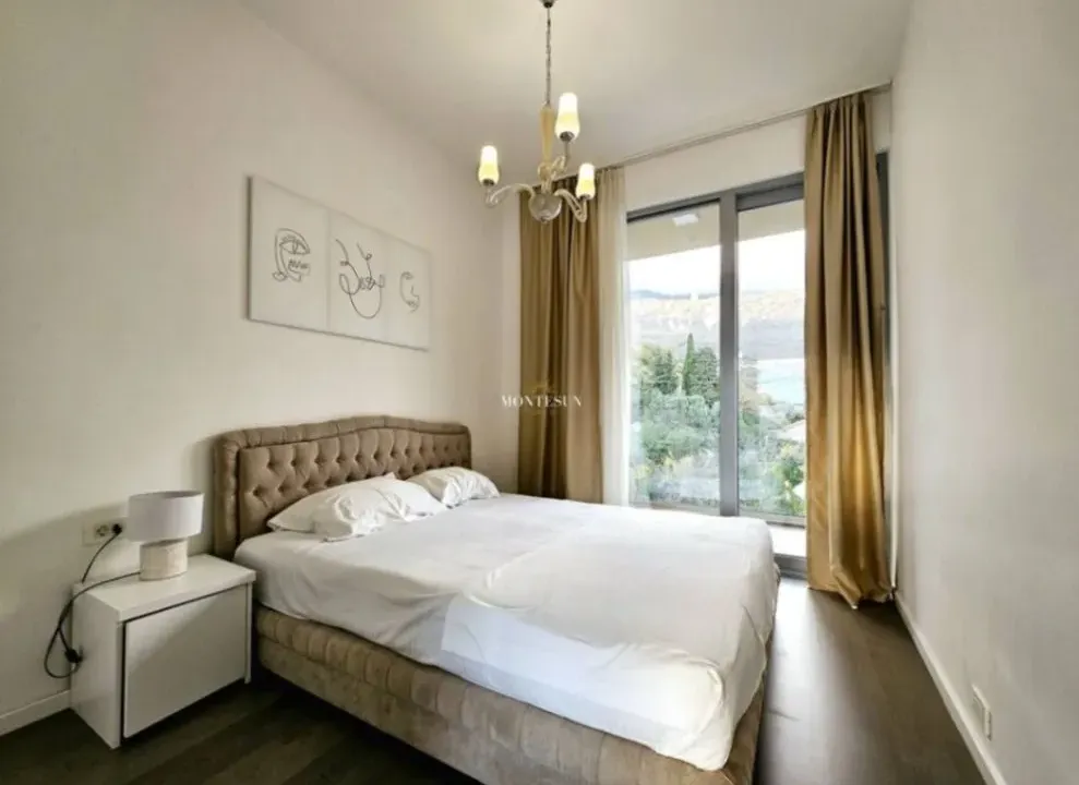 Izdavanje, dvosoban stan, 64m², Bečići, Budva