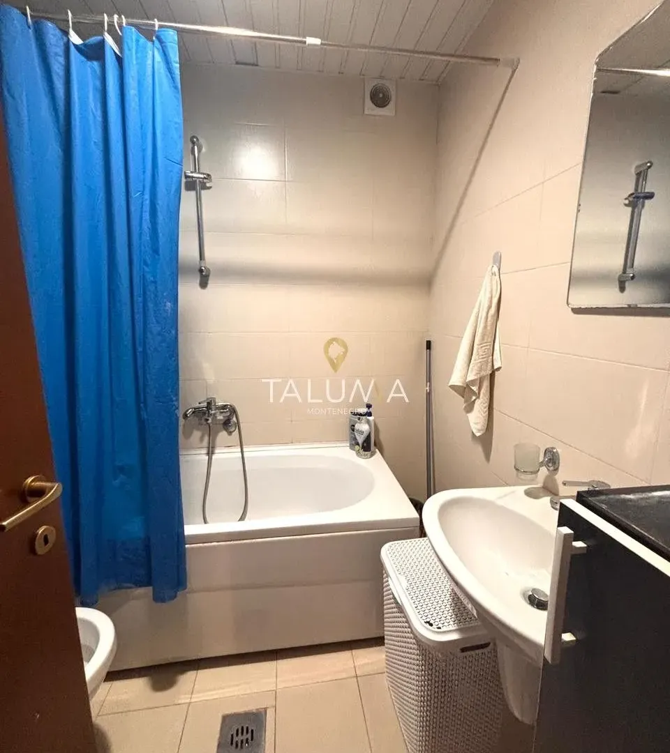 Izdavanje, jednosoban stan, 56m², City Kvart, Podgorica