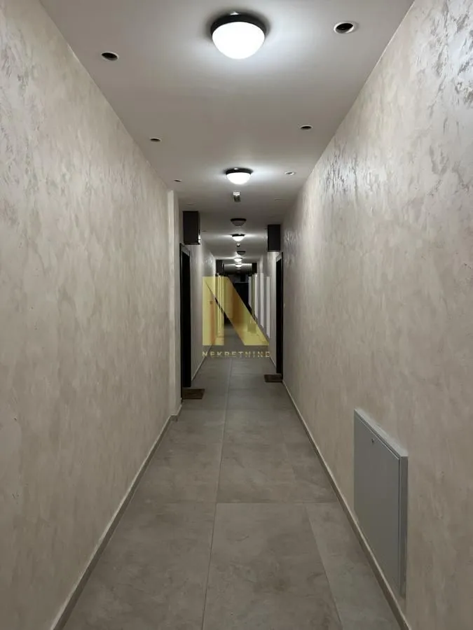 Prodaja, dvosoban stan, 55m², Centar, Inđija