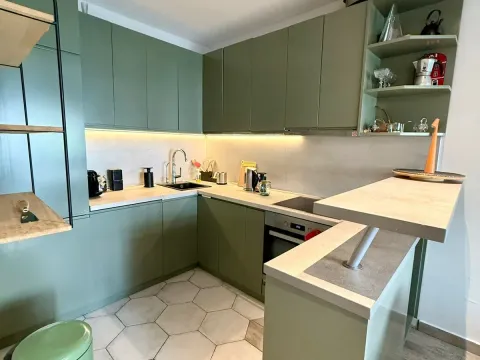 Izdavanje, jednosoban stan, 60m², Blok 5, Podgorica - image 2