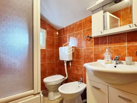 Izdavanje, dvosoban stan, 70m², Stari Aerodrom, Podgorica - image 19