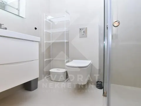 Izdavanje, jednosoban stan, 45m², New City, Podgorica - image 9