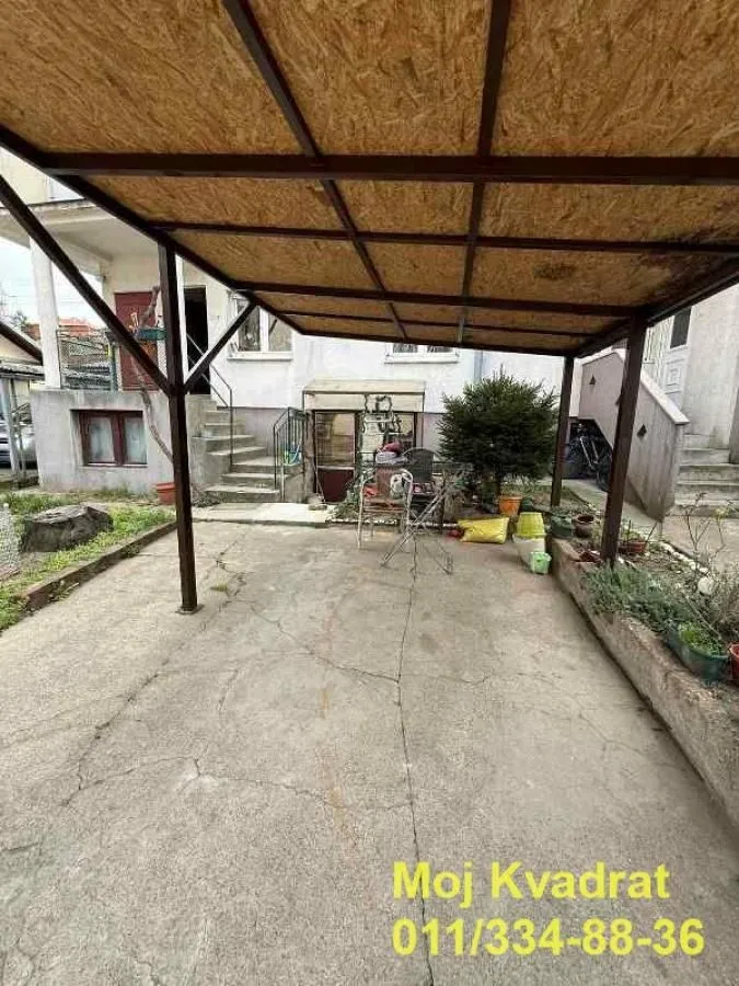 Prodaja, trosoban stan, 54m², Karaburma, Palilula Sve Podlokacije
