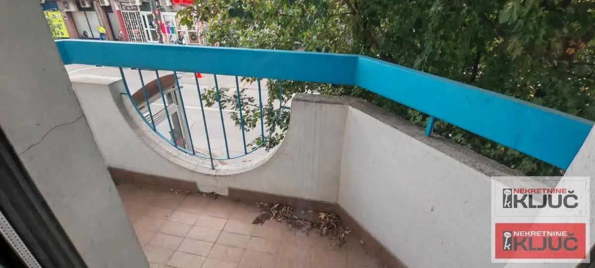 Izdavanje, dvosoban stan, 45m², Bulevar Oslobodjenja, Novi Sad Sve Podlokacije