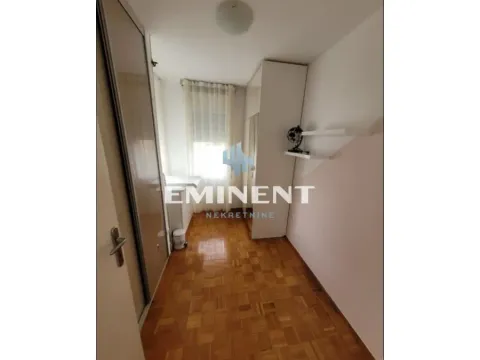 Izdavanje, trosoban stan, 67m², Novi Beograd Blok 22, Novi Beograd Sve Podlokacije - image 9