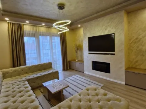 Izdavanje, dvosoban stan, 75m², Kalenić Pijaca, Vračar Sve Podlokacije - image 3