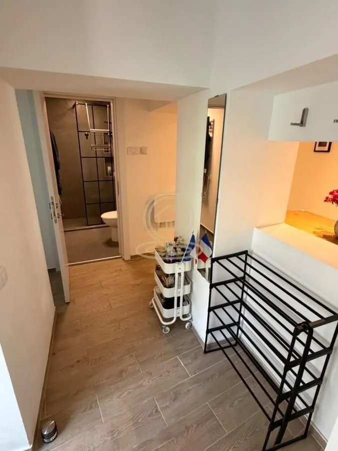 Rent, two bedroom apartment, 43m², Stari Grad, Beograd