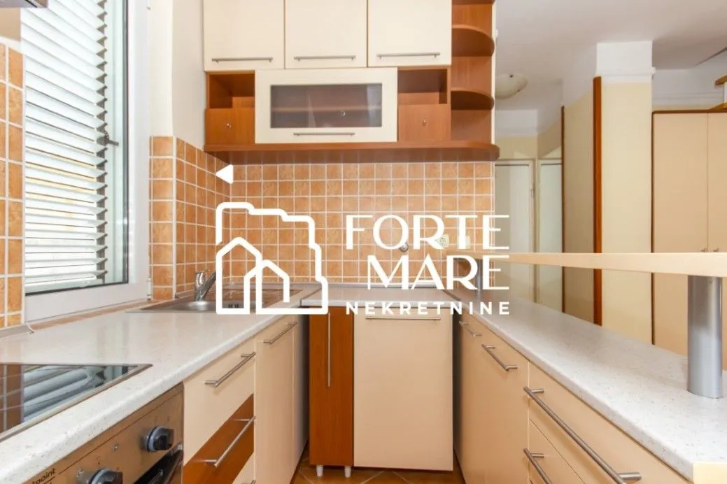 Prodaja, dvosoban stan, 83m², Savina, Herceg Novi