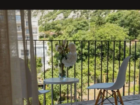 Rent, two bedroom apartment, 81m², Dobrota, Kotor - image 13