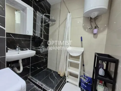 Rent, three bedroom apartment, 56m², Vračar Centar, Vračar Sve Podlokacije - image 12