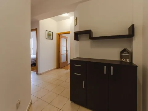 Izdavanje, stan, 92m², Zabjelo, Podgorica - image 12