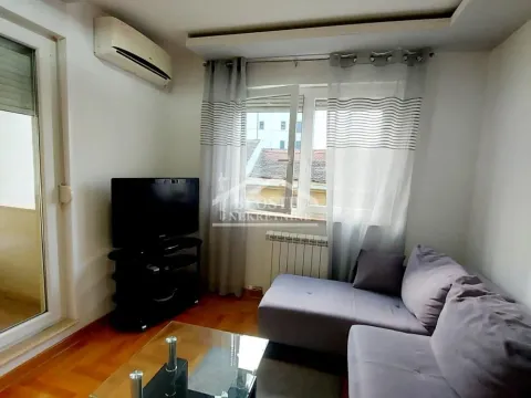 Izdavanje, dvosoban stan, 37m², Đeram Pijaca, Beograd - image 7