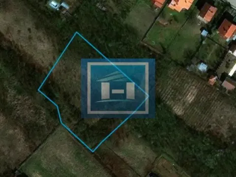 Zemljište in Budžino brdo