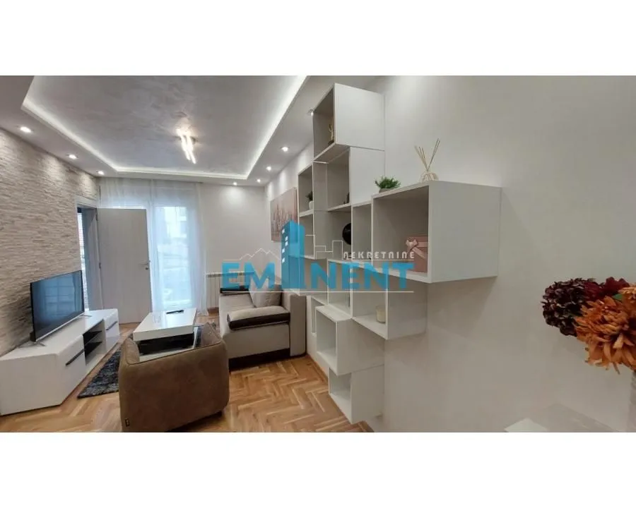 Izdavanje, dvosoban stan, 36m², Lekino Brdo, Voždovac Sve Podlokacije