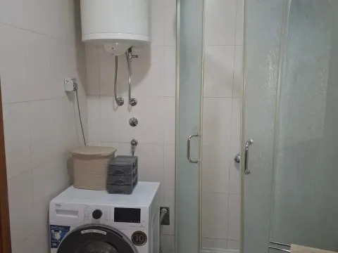 Izdavanje, jednosoban stan, 42m², Pobrežje, Podgorica - image 6
