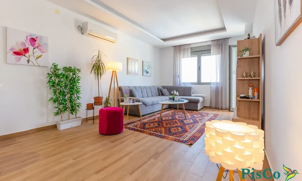 Prodaja, jednosoban stan, 57m², Tivat, Crna Gora