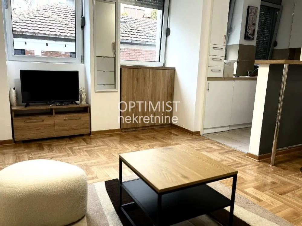 Rent, two bedroom apartment, 34m², Stari Grad, Beograd