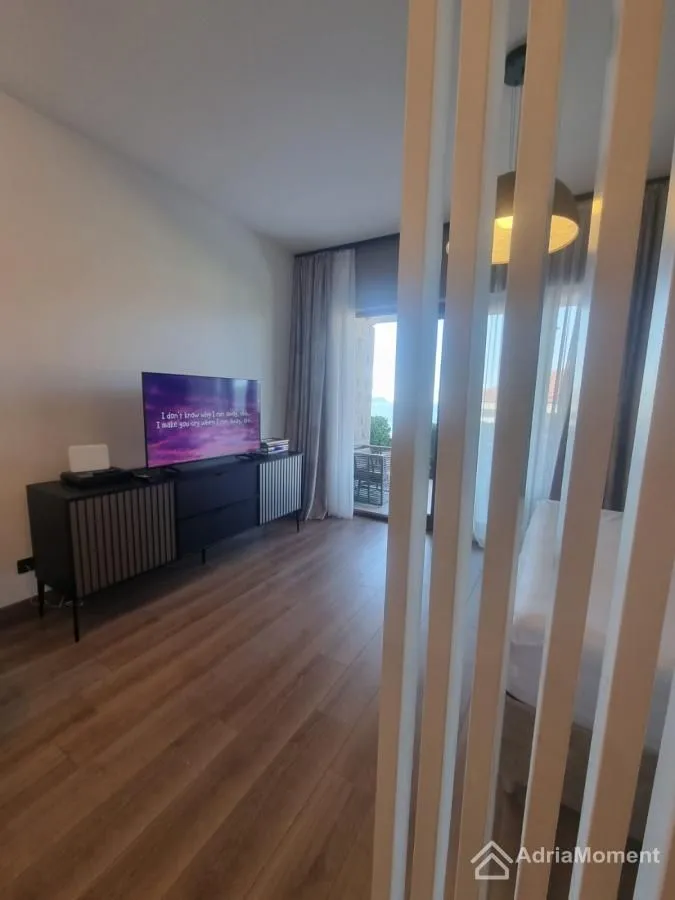 Sale, studio apartment, 70m², Bečići, Budva