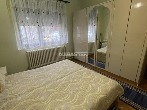 Prodaja, kuća, 363m², Centar, Zrenjanin - image 6