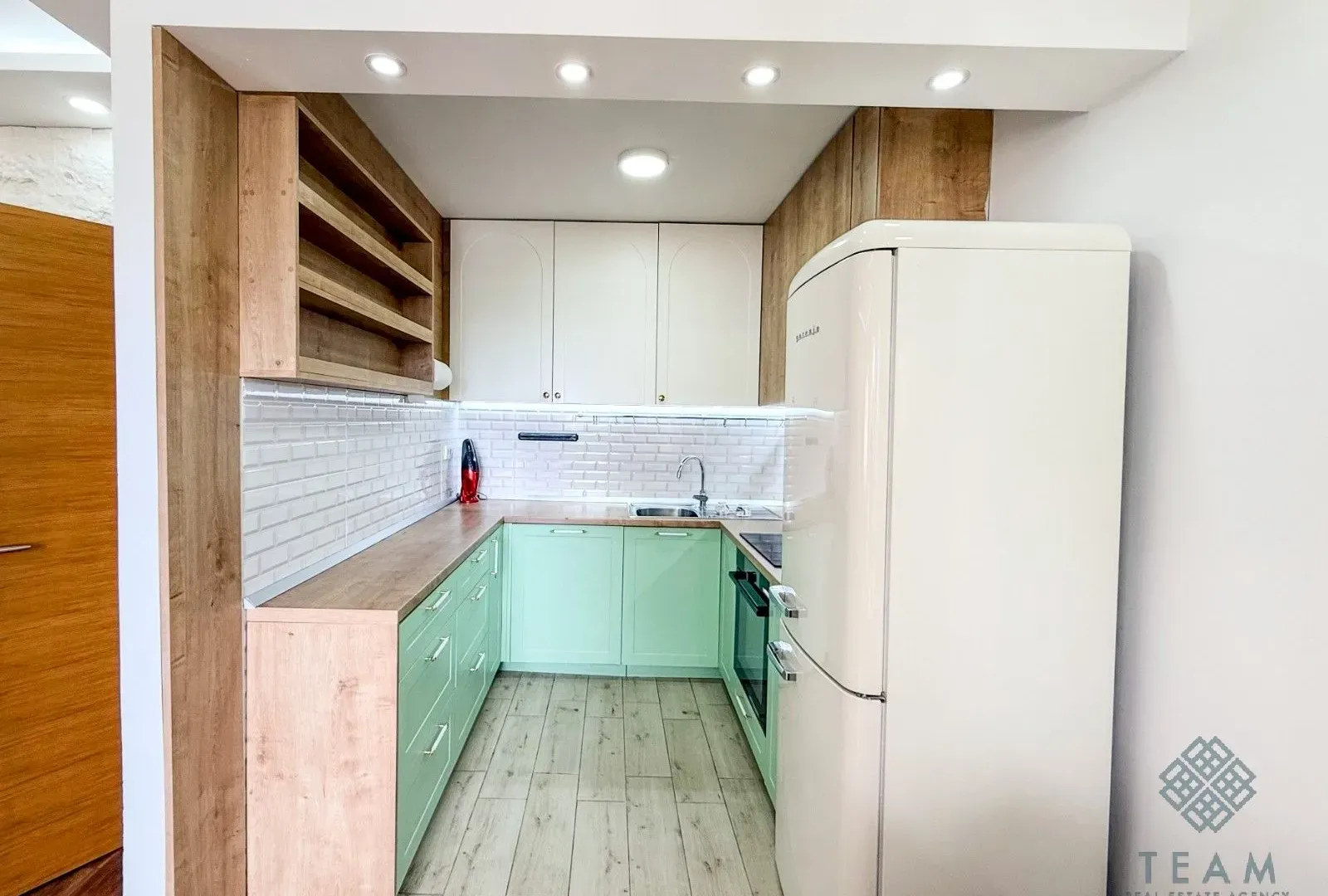 Prodaja, trosoban stan, 89m², Pejton, Podgorica
