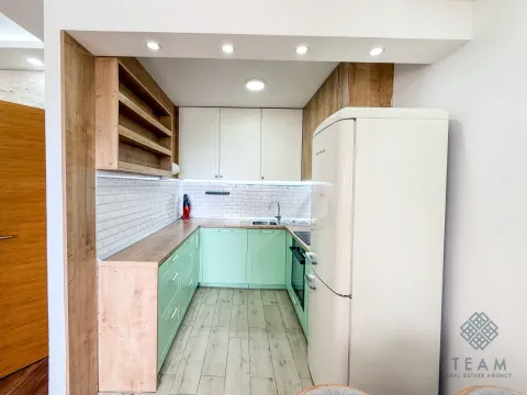 Prodaja, trosoban stan, 89m², Pejton, Podgorica - image 7