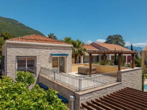 Sale, two bedroom apartment, 130m², Portonovi, Herceg Novi