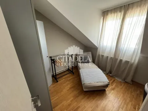 Izdavanje, trosoban stan, 65m², Lion, Zvezdara Sve Podlokacije - image 6