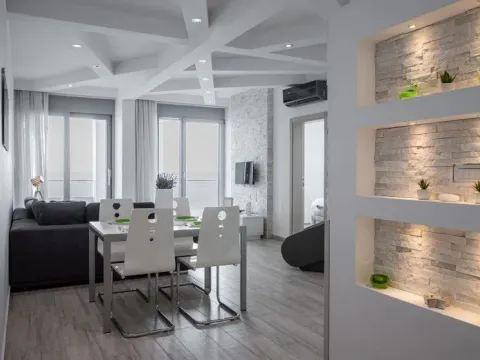 Rent, two bedroom apartment, 93m², Sutomore, Bar - image 3