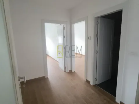 Sale, three bedroom apartment, 127m², Tološka šuma, Podgorica - image 16