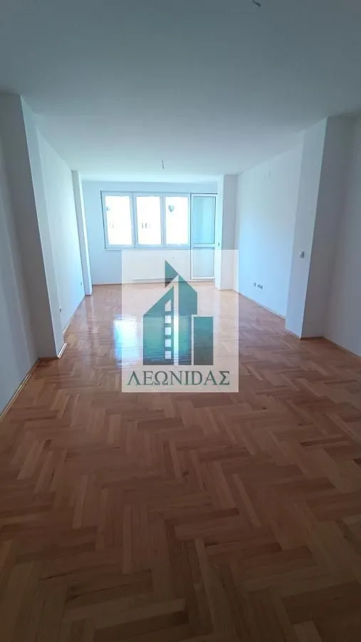 Prodaja, trosoban stan, 79m², Medijana, Niš