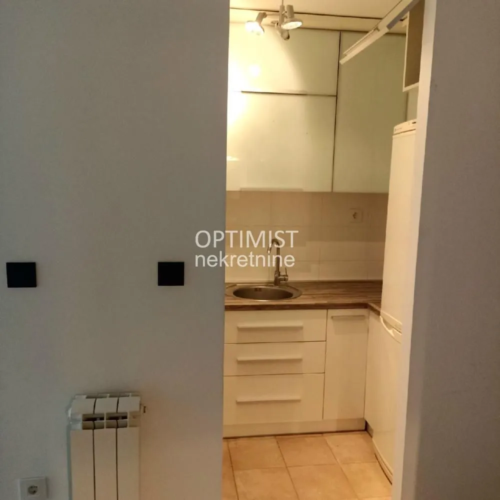 Rent, two bedroom apartment, 36m², Crveni Krst, Beograd