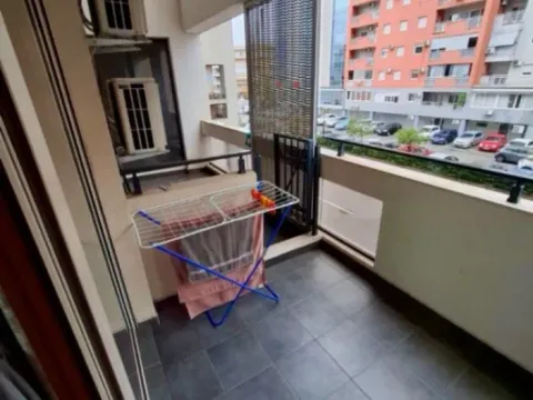 Izdavanje, jednosoban stan, 50m², City Kvart, Podgorica - image 4