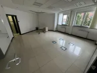 Izdavanje, poslovni prostor, 300m², Cvetkova Pijaca, Zvezdara Sve Podlokacije - image 9