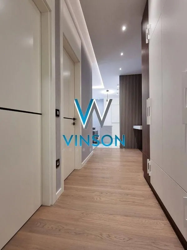 Izdavanje, dvosoban stan, 68m², Lipov gaj, Novi Sad Sve Podlokacije