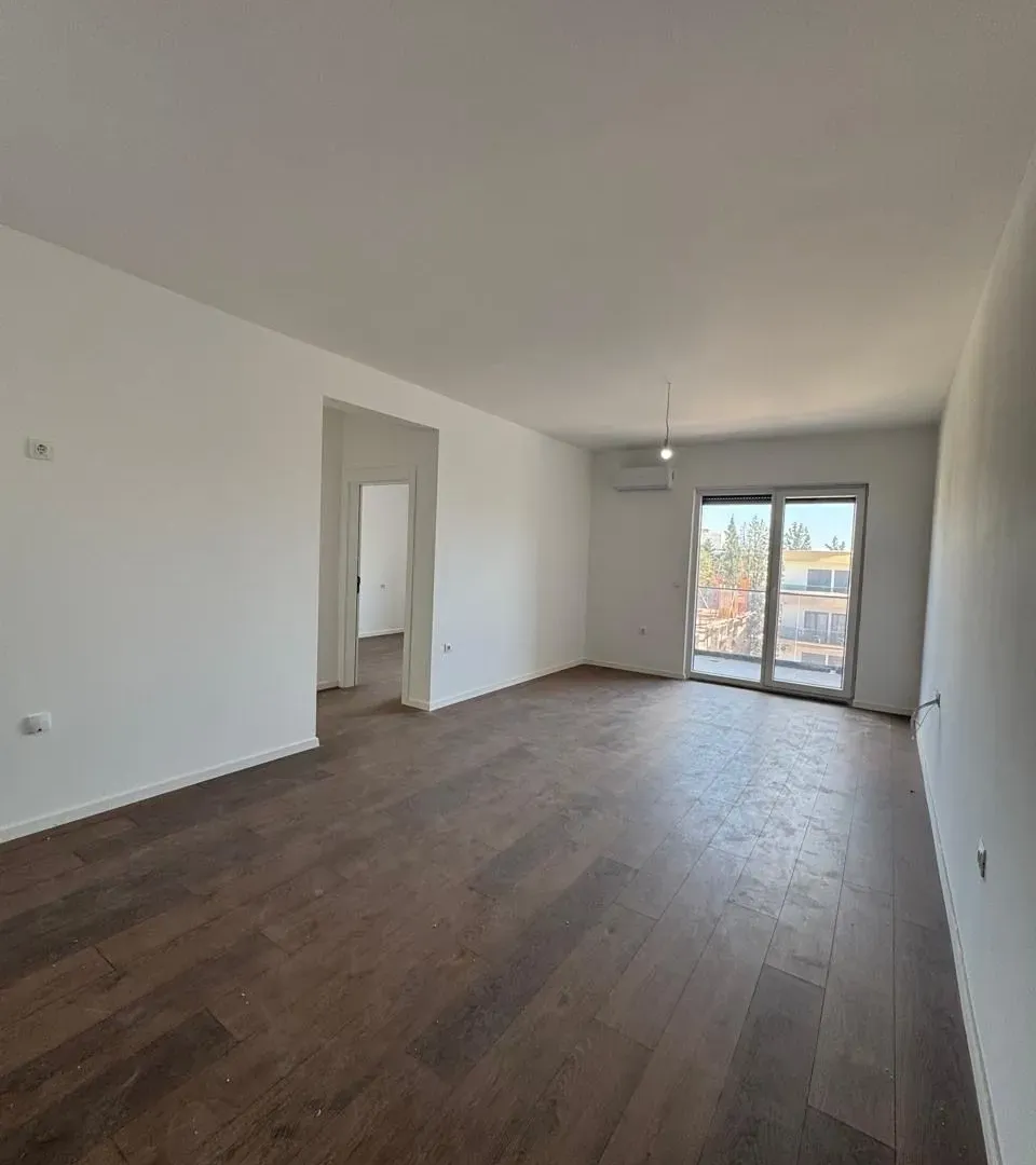 Sale, two bedroom apartment, 64m², Velika Plaža, Ulcinj