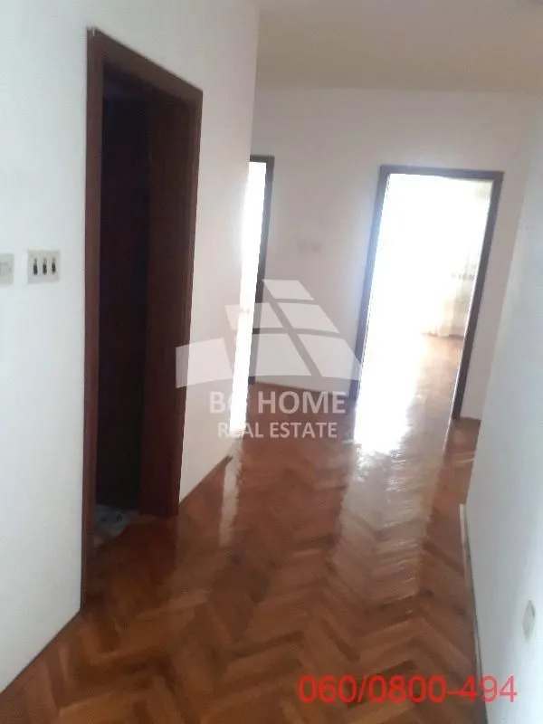 Prodaja, kuća, 323m², Ruma, Srbija