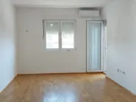 Izdavanje, jednosoban stan, 48m², Stari Aerodrom, Podgorica - image 2