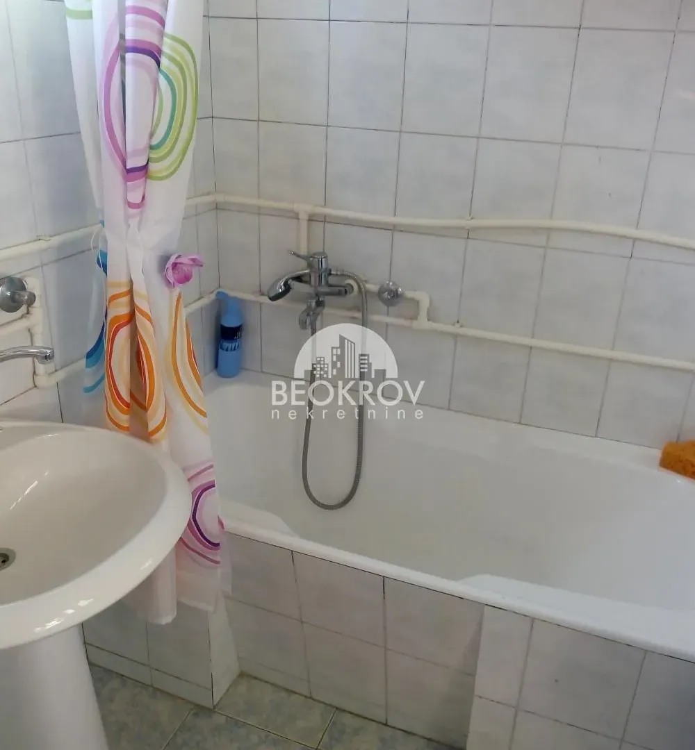 Sale, house, 200m², Čukarica, Beograd