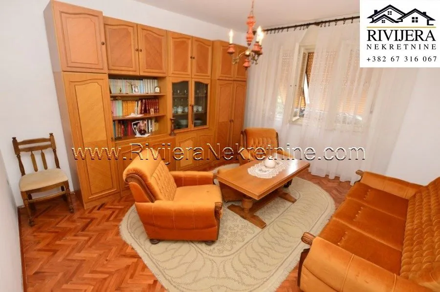 Prodaja, dvosoban stan, 57m², Centar, Herceg Novi