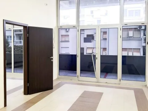 Rent, office space, 60m², Tivat, Crna Gora - image 2