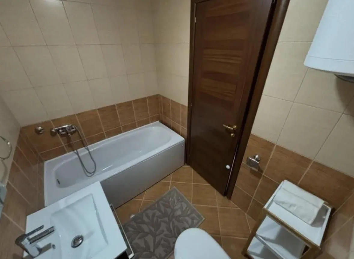 Izdavanje, jednosoban stan, 78m², City Kvart, Podgorica