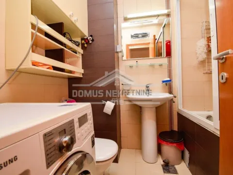 Sale, two bedroom apartment, 71m², Autobuska stanica, Podgorica - image 12