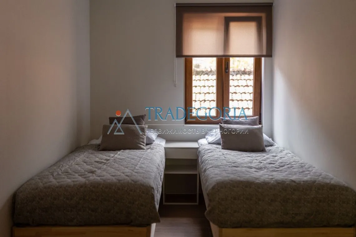Prodaja, kuća, 170m², Škaljari, Kotor