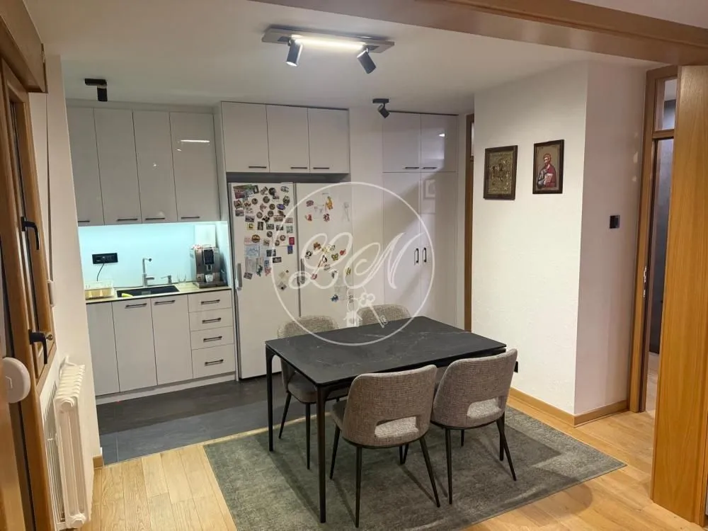Sale, two bedroom apartment, 74m², Stari Grad, Beograd