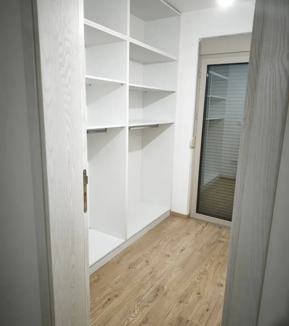 Rent, house, 360m², Donja Gorica, Podgorica