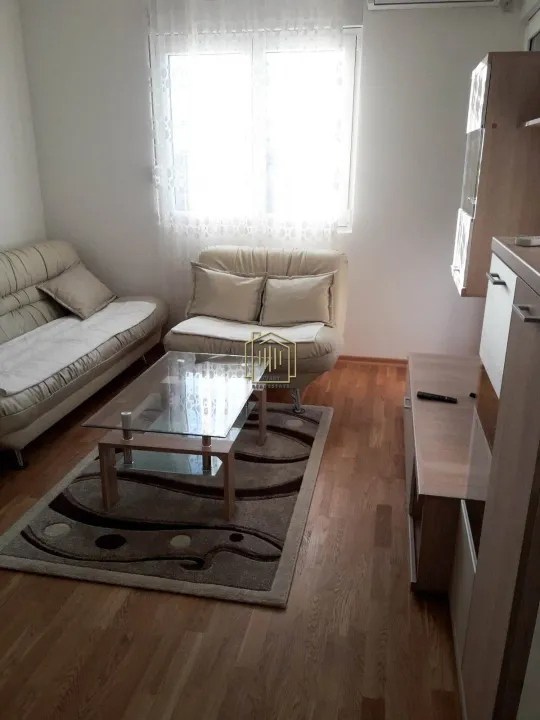 Rent, one bedroom apartment, 37m², Stari Aerodrom, Podgorica