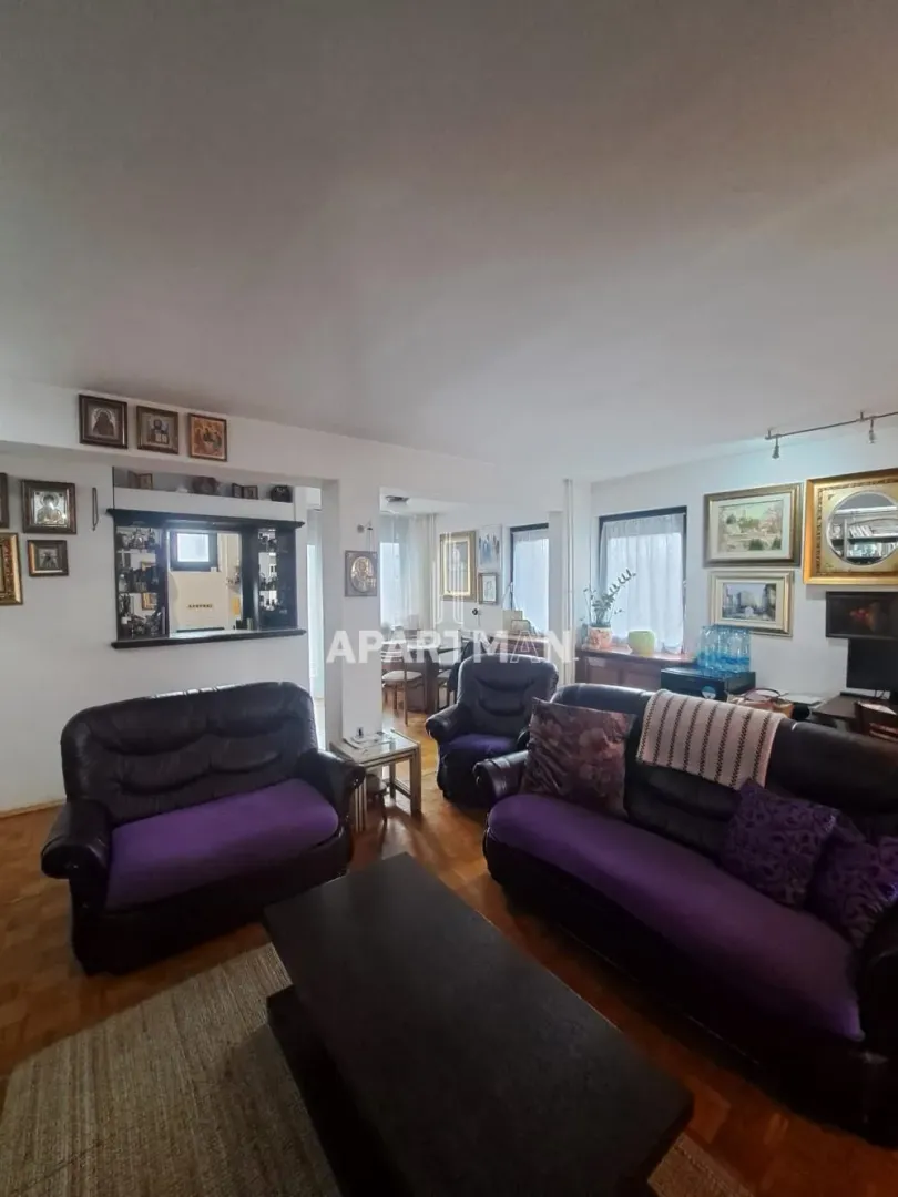 Prodaja, četvorosoban stan, 109m², Vračar Sve Podlokacije, Beograd