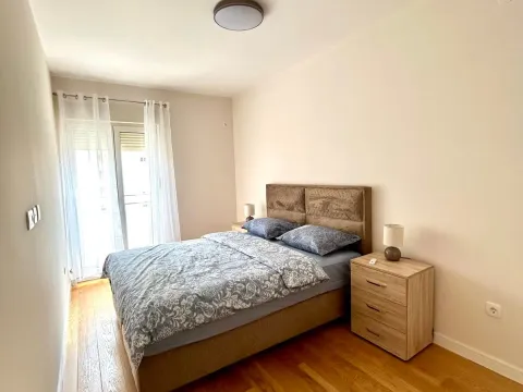 Izdavanje, jednosoban stan, 42m², Central Point, Podgorica - image 5