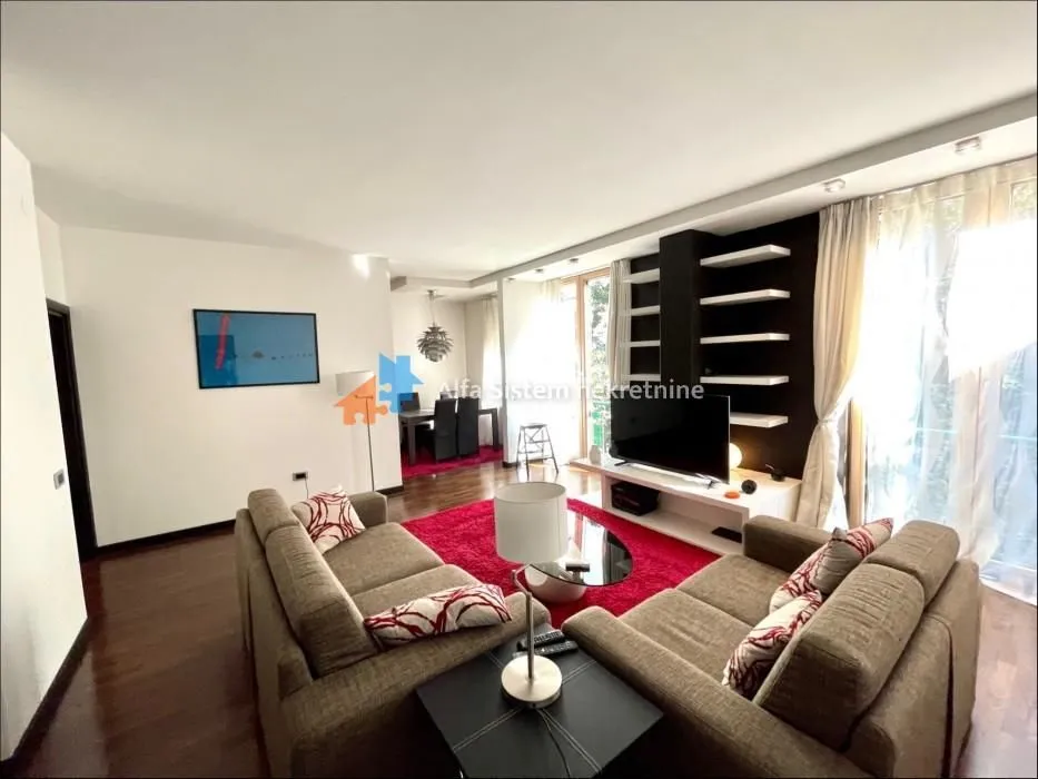 Rent, four bedroom apartment, 87m², Stari Grad, Beograd
